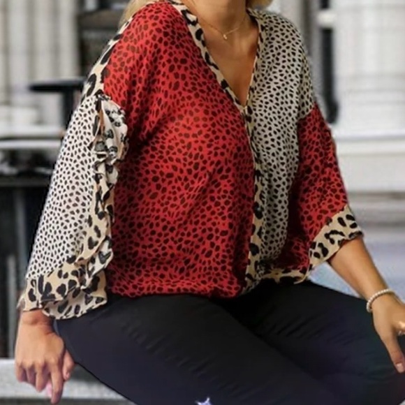 UMGEE ANIMAL PRINT RUFFLED SLEEVE SURPLICE TOP. LIGHTWEIGHT SHEER, HIGH LOW HEM - Picture 2 of 12